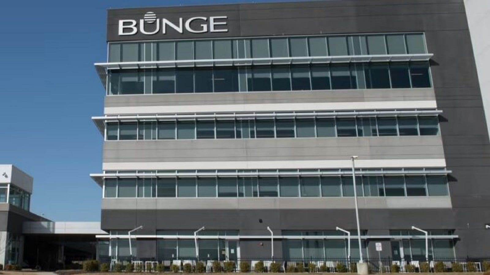 Bunge reports first quarter 2024 results as Viterra merger faces scrutiny in Canada
