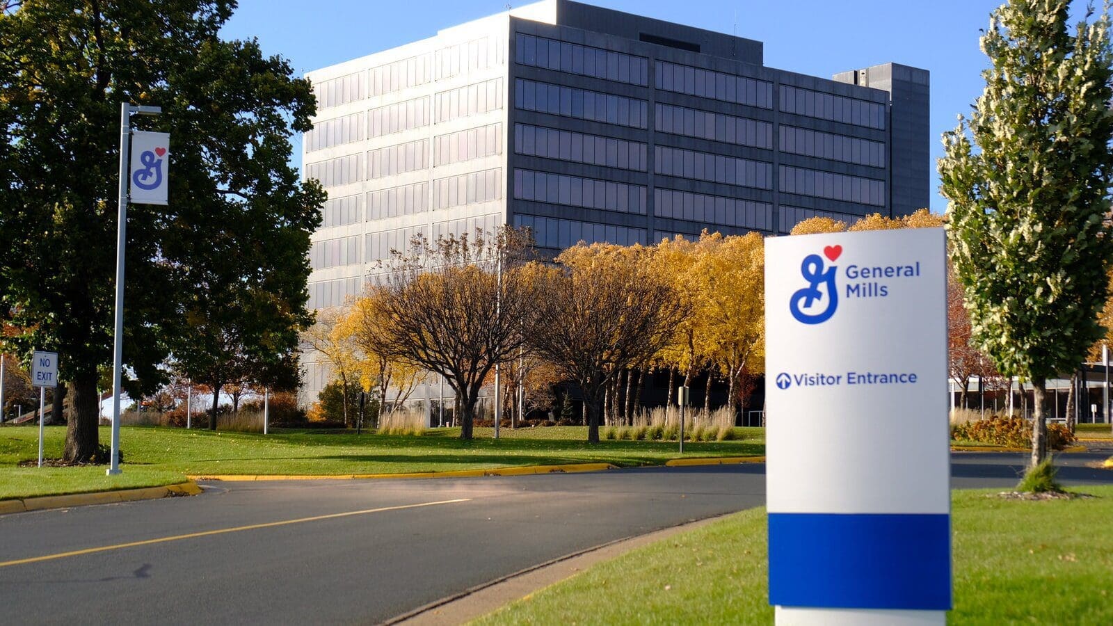 Over 200 jobs in jeopardy as General Mills plans to close Blue Buffalo plant in Independence 