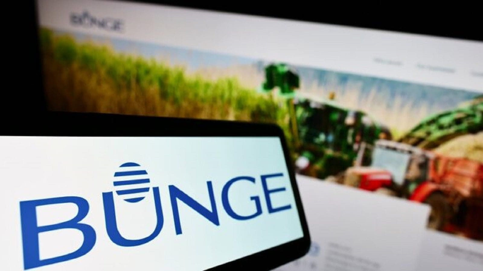 Bunge shareholders approve proposed merger with Viterra 