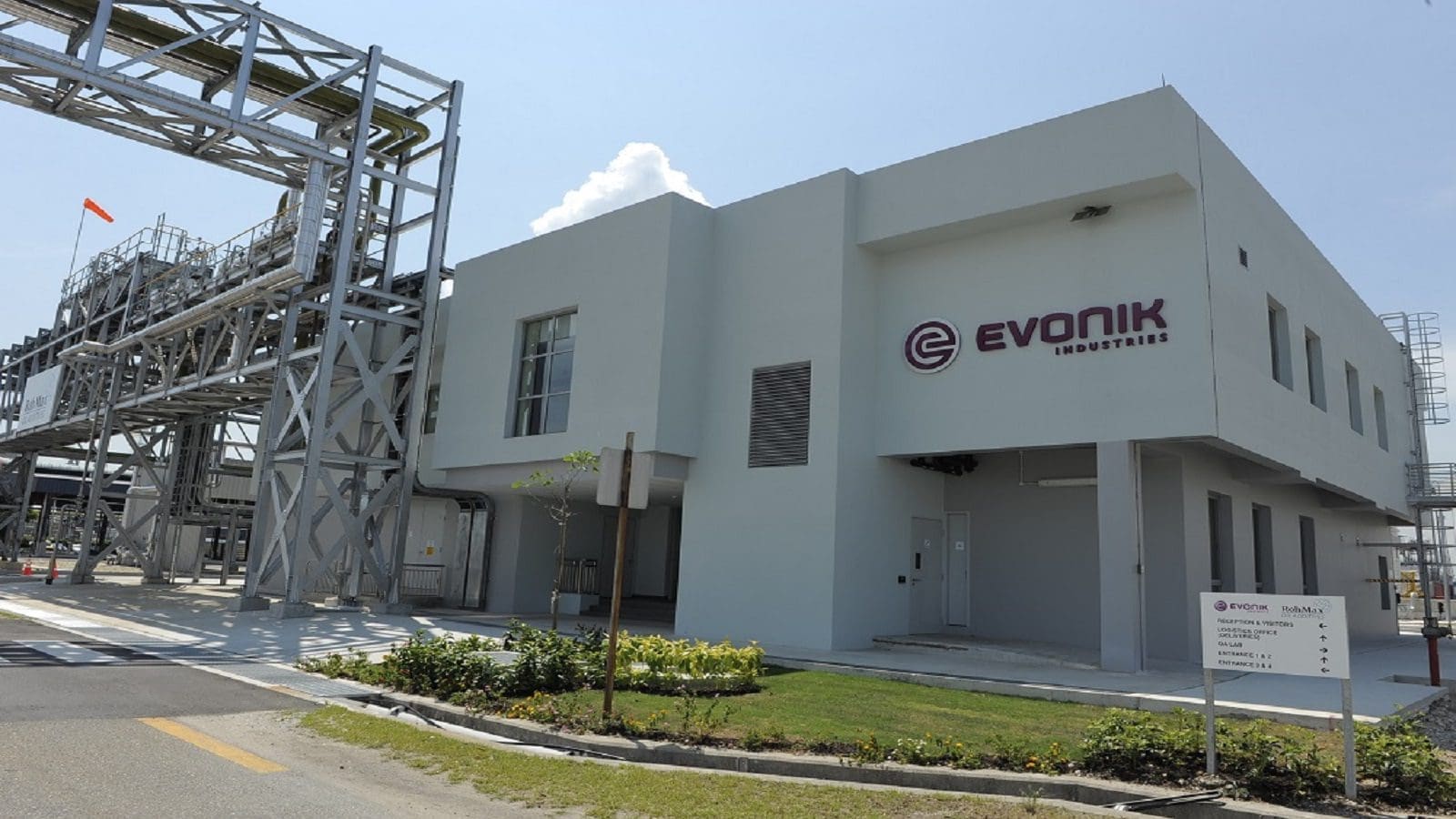 Evonik invests in DL-methionine production capacity expansion in Singapore