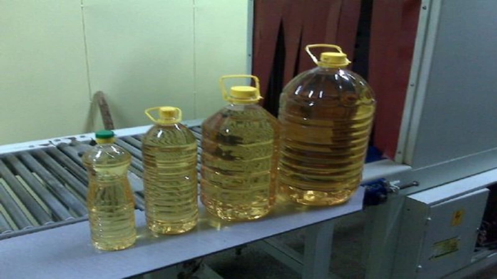 Cameroonian government cracks down on edible oils sold as ‘bulk’ alleged to pose risk to consumers