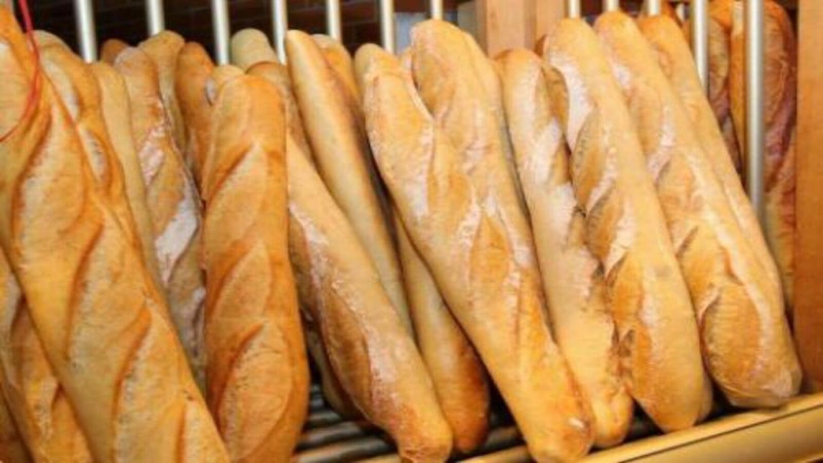 Cameroon government criticizes bakers’ price reduction on baguettes, calls it small, inadequate